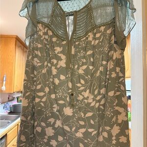 Daniel Rainn Sage and Cream Floral Blouse